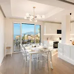 Lux 4br With Seaview Terrace Apartment *