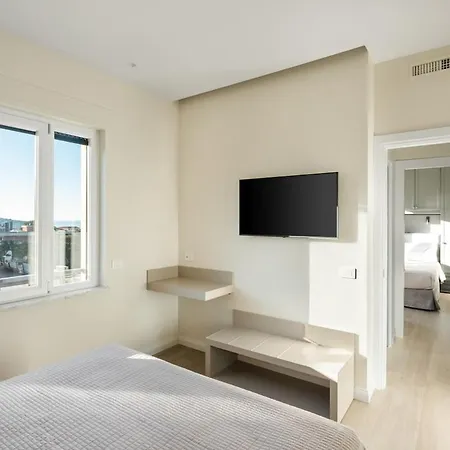 Lux 4br With Seaview Terrace דירה